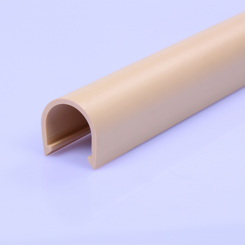 muokattu ekstrudoitu mulitin värinen PVC Muovi C profiili U Kanava pvc muoviputki reunansuojeluun